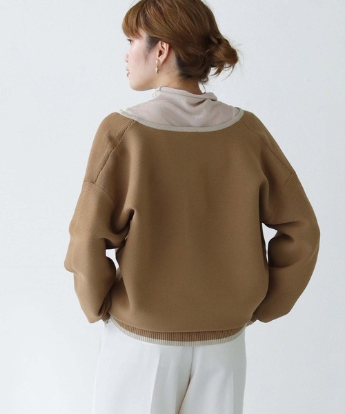 HER CLOSET（ハークローゼット）の「【shemoshelly】WEB限定バイカラーキーネックスウェットライクニット（ニット/セーター・レディース・ブラウン/ベージュ/オフホワイト・M）」の15枚目の写真