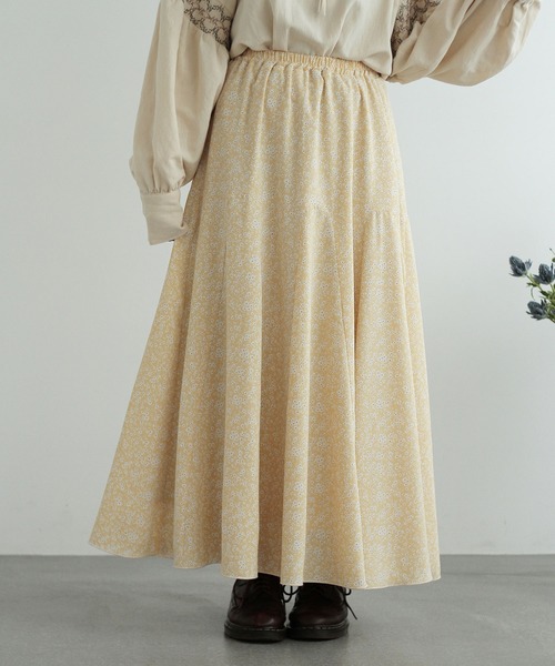 Crisp（クリスプ）の「フラワーヘムフレアスカート（スカート・レディース・イエロー/ブルー・FREE）」の16枚目の写真