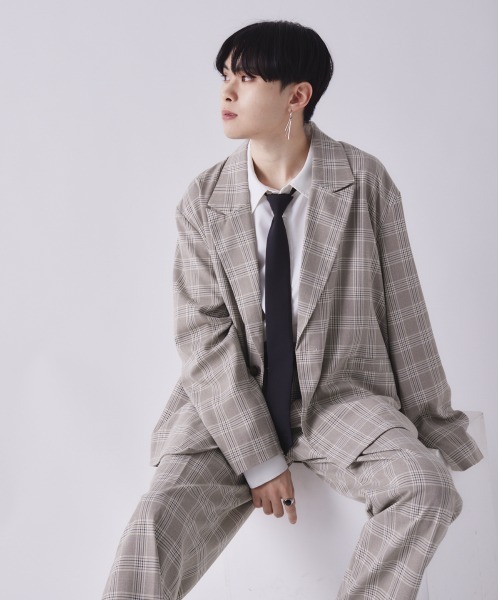 EDEL（エーデル）の「EDEL - ピークドラペルテーラードジャケット（テーラードジャケット・メンズ・ブラック/チェック・MEDIUM/LARGE）」の4枚目の写真