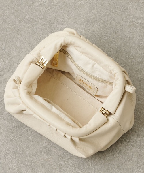 Whim Gazette（ウィムガゼット）の「【Hoaw.】2ストラップギャザーミニバッグ（ハンドバッグ・レディース・アイボリー/ブラック/レッド・FREE）」の14枚目の写真