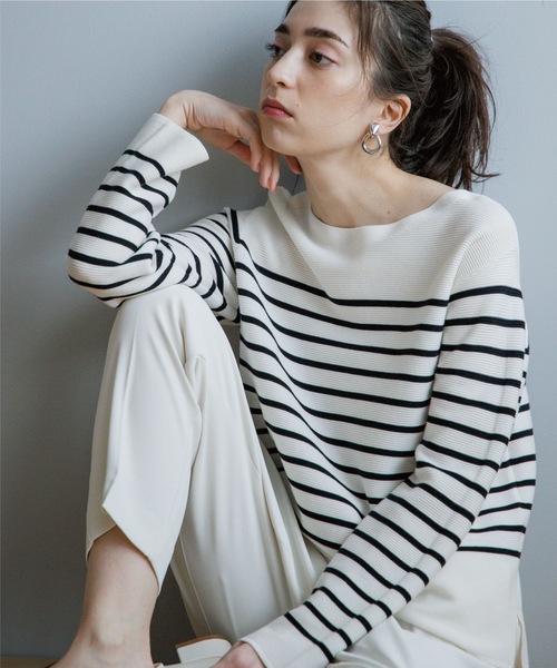 OPAQUE.CLIP(オペークドットクリップ)の「◆オーガニックコットン ボートネックニット【洗濯機洗い可/UVケア/7色展開】(ニット/セーター・レディース・レモンイエロー/ブルー/ホワイト系5/ライトグレー/ブラック/オフホワイト/グリーン・38/36/40/34/42)」の3枚目の写真