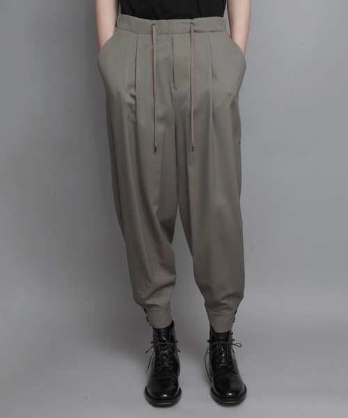 ato（アトウ）の「ORGANIC WOOL CUFFS PANTS（その他パンツ・メンズ・ブラック/ベージュ・48/44/46）」の4枚目の写真