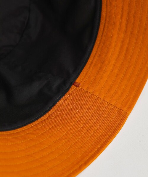 KIJIMA TAKAYUKI(キジマ タカユキ)の「【KIJIMA TAKAYUKI/キジマタカユキ】VENTILE BUCKET HAT/ベンタイルバケットハット(ハット・メンズ・ブラック/オレンジ・3)」の13枚目の写真