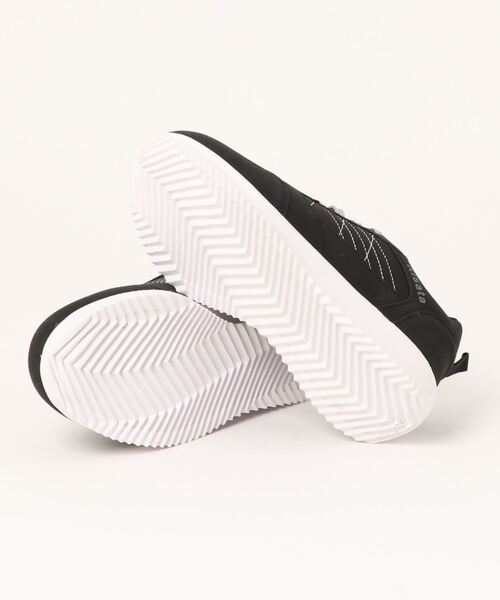 LUGG NAGG(ラグナグ)の「【軽量】シンプルレースアップスニーカー(スニーカー・レディース・グレー/ブラック/レッド/イエロー・23.0cm/24.0cm/24.5cm/23.5cm/22.5cm)」の6枚目の写真