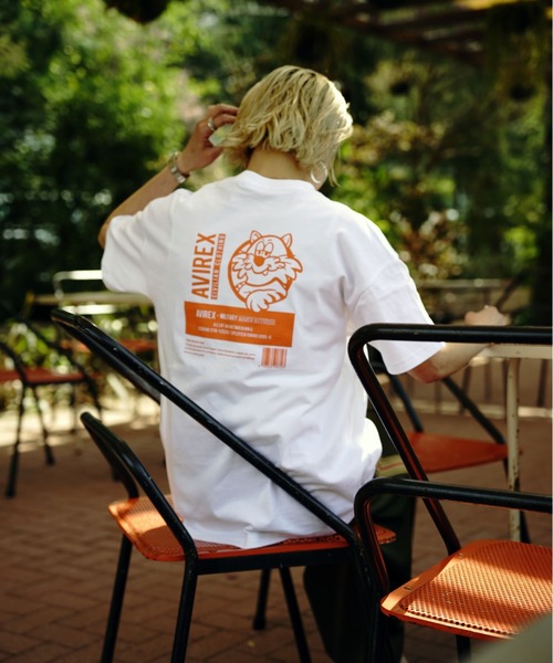 AVIREX（アヴィレックス）の「1COLOR TOMCAT T-SHIRT/ 1カラートムキャットTシャツ（Tシャツ/カットソー・レディース・オフホワイト/ブラック・FREE）」の21枚目の写真