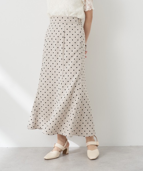 earth music&ecology（アースミュージックアンドエコロジー）の「マーメイドスカート（スカート・レディース・ドット/サックスブルー/アイボリー/ネイビー・M/S）」の4枚目の写真