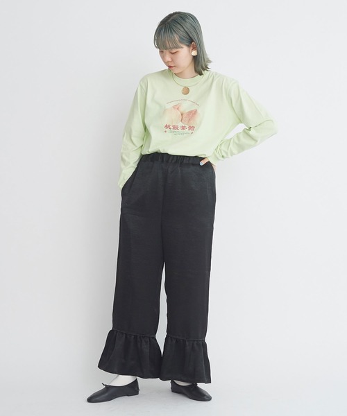 I am I in fact...(アイアムアイインファクト)の「桃饅頭 ロンT(Tシャツ/カットソー・レディース・ホワイト/グリーン・FREE)」の11枚目の写真