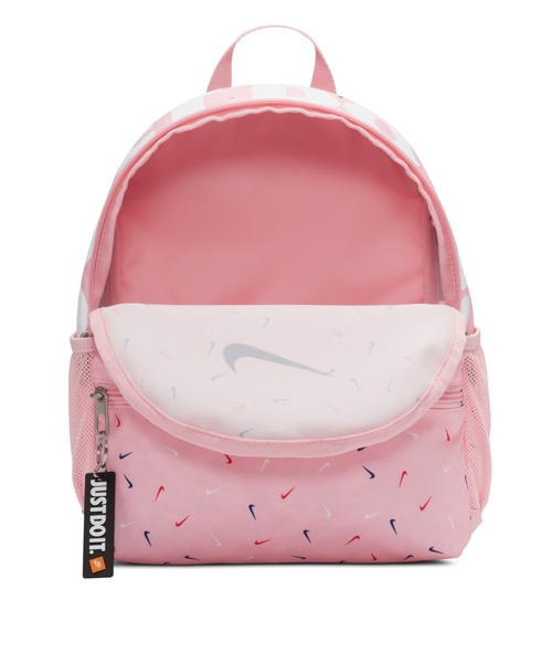 NIKE(ナイキ)の「ナイキ ブラジリア JDI キッズ ミニ バックパック (11L) / Nike Brasilia JDIKids' Mini Backpack (11L)(バックパック/リュック・キッズ・ピンク/ブラック/エメラルド・ONE SIZE)」の16枚目の写真
