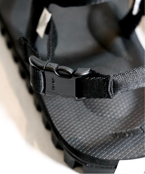 suicoke(スイコック)の「SUICOKE/スイコック GUT グト(サンダル・メンズ・ブラック・9/6/10/8/5)」の7枚目の写真
