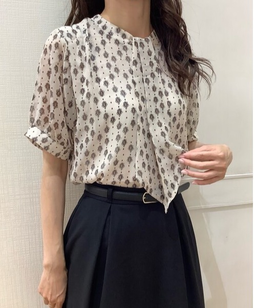 TOKYO SHIRTS(トウキョウシャツ)の「スタンドカラー 半袖ブラウス(シャツ/ブラウス・レディース・ネイビー/ホワイト/ライトイエロー・M/L)」の3枚目の写真