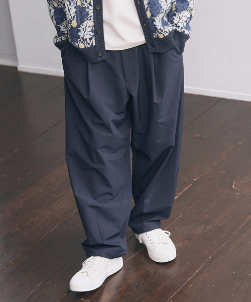 EDIFICE（エディフィス）の「STORMFLEECE バルーンフィット イージーパンツ（その他パンツ・メンズ・ネイビー/チャコールグレー・MEDIUM/LARGE）」の2枚目の写真