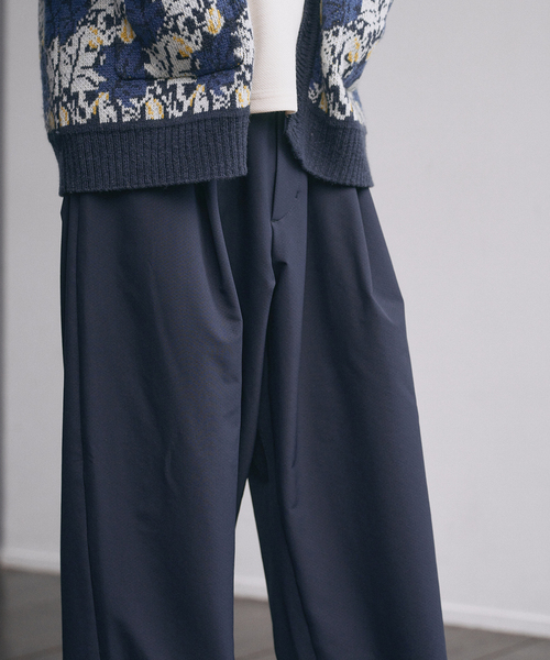 EDIFICE（エディフィス）の「STORMFLEECE バルーンフィット イージーパンツ（その他パンツ・メンズ・ネイビー/チャコールグレー・MEDIUM/LARGE）」の5枚目の写真