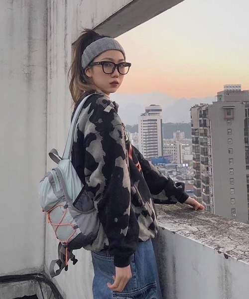 ROOPTOKYO（ループトウキョウ）の「COLOR MINI BACKPACK/カラーミニバックパック（バックパック/リュック・レディース・クリーム/グレー/パープル・ONE SIZE）」の7枚目の写真