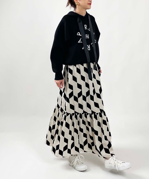 PICCIN(ピッチン)の「【WEB限定】切り替え幾何学スカート(スカート・レディース・ブラック/オフホワイト・L/M)」の9枚目の写真