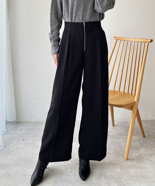 GeeRA(ジーラ)の「ハイウエストジップワイドパンツ(スラックス・レディース・ライトベージュ/ブラック・LARGE/MEDIUM)」の2枚目の写真