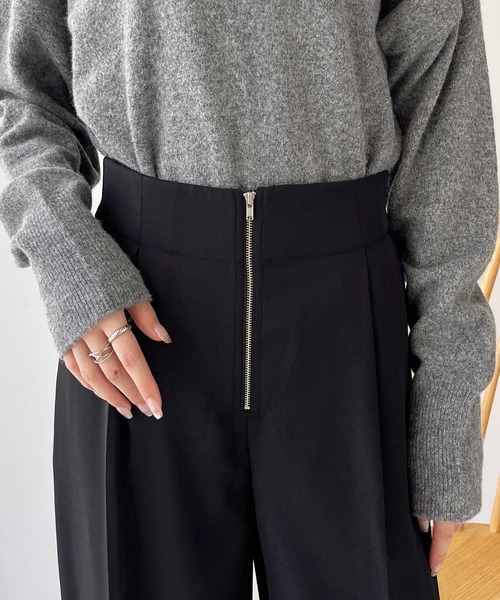 GeeRA(ジーラ)の「ハイウエストジップワイドパンツ(スラックス・レディース・ライトベージュ/ブラック・LARGE/MEDIUM)」の7枚目の写真