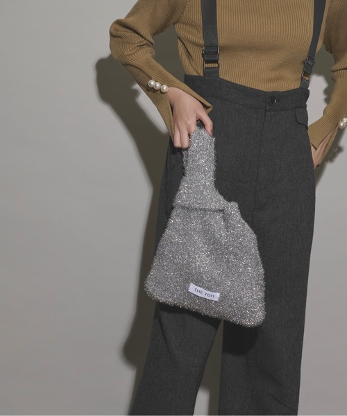 THE YOn（ザヨン）の「グリッターシャギーニットミニバッグ（ハンドバッグ・レディース・シルバー/ブラック/ブラック×ゴールド/ホワイト×ゴールド・FREE）」の13枚目の写真