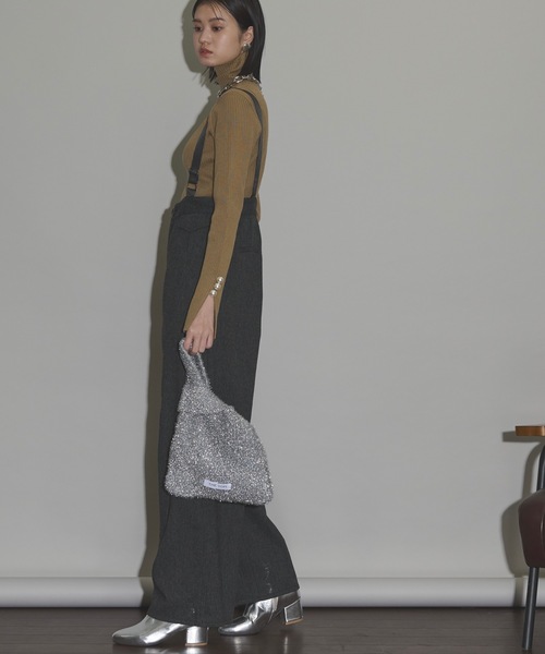 THE YOn（ザヨン）の「グリッターシャギーニットミニバッグ（ハンドバッグ・レディース・シルバー/ブラック/ブラック×ゴールド/ホワイト×ゴールド・FREE）」の11枚目の写真