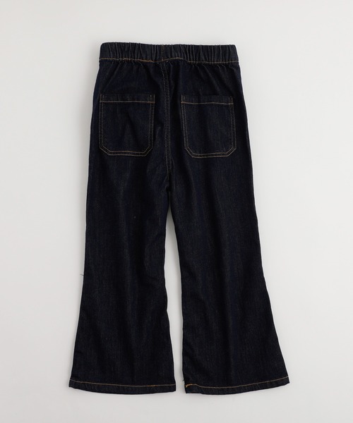 URBAN CHERRY(アーバンチェリー)の「フロントポケットデザインフレアデニムパンツ(デニムパンツ・キッズ・ブルー・150cm/120cm/110cm/140cm/130cm)」の2枚目の写真
