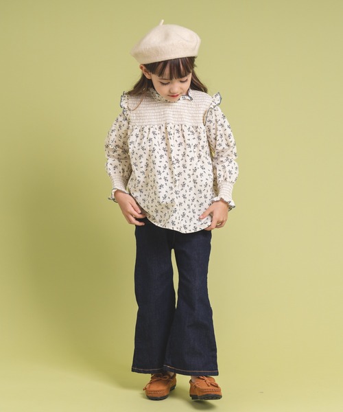 URBAN CHERRY(アーバンチェリー)の「フロントポケットデザインフレアデニムパンツ(デニムパンツ・キッズ・ブルー・150cm/120cm/110cm/140cm/130cm)」の12枚目の写真