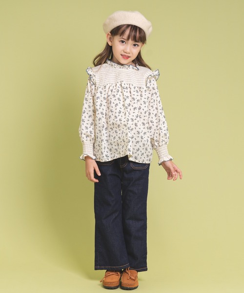 URBAN CHERRY(アーバンチェリー)の「フロントポケットデザインフレアデニムパンツ(デニムパンツ・キッズ・ブルー・150cm/120cm/110cm/140cm/130cm)」の13枚目の写真