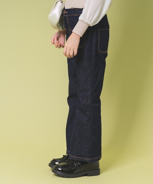 URBAN CHERRY(アーバンチェリー)の「フロントポケットデザインフレアデニムパンツ(デニムパンツ・キッズ・ブルー・150cm/120cm/110cm/140cm/130cm)」の19枚目の写真