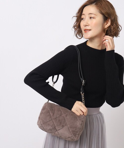 grove（グローブ）の「◆【ヒルナンデス！で紹介】キルトエコファーダブルショルダー（ショルダーバッグ・レディース・グレー/ベージュ/アイボリー/ブラウン系その他・00）」の3枚目の写真