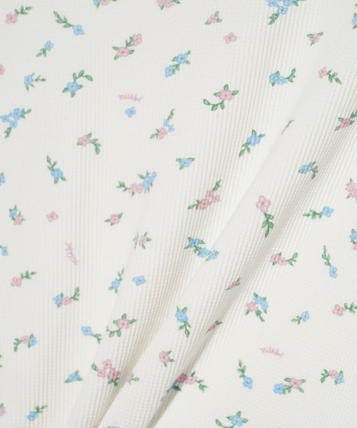 MILKFED.（ミルクフェド）の「FLORAL PATTERN WAFFLE L/S TOP（Tシャツ/カットソー・レディース・アッシュ/ホワイト・ONE SIZE）」の11枚目の写真