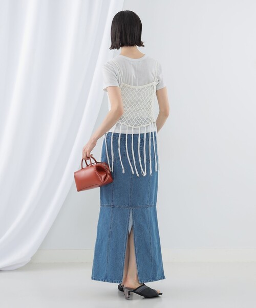 Ray BEAMS(レイビームス)の「Ray BEAMS / カギバリ フリンジ キャミソール(ニット/セーター・レディース・ホワイト/ブラック・ONE SIZE)」の6枚目の写真