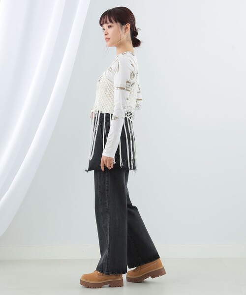 Ray BEAMS(レイビームス)の「Ray BEAMS / カギバリ フリンジ キャミソール(ニット/セーター・レディース・ホワイト/ブラック・ONE SIZE)」の10枚目の写真