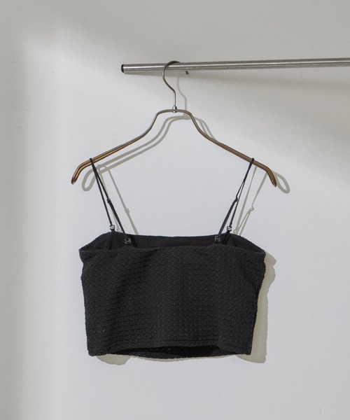 SALON adam et rope'(サロン アダム エ ロペ)の「KINANシャーリングジャガードベアトップ【洗える】(チューブトップ・レディース・ピンク系その他2/ホワイト/ブラック・FREE)」の17枚目の写真