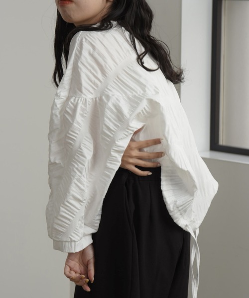 lawgy(ラウジー)の「wrinkle 2way blouse / リンクル2wayブラウス(シャツ/ブラウス・レディース・ホワイト/ブラック・FREE)」の4枚目の写真