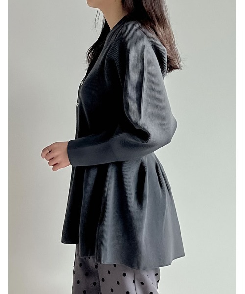 Re:EDIT（リエディ）の「[2026S/S COLLECTION][新色追加]スポンジニットペプラムカーディガン（カーディガン/ボレロ・レディース・ブラック/グレー/ホワイト/ブラウン/レッド・MEDIUM/LARGE）」の11枚目の写真