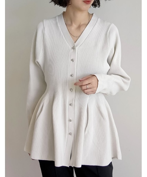 Re:EDIT（リエディ）の「[2026S/S COLLECTION][新色追加]スポンジニットペプラムカーディガン（カーディガン/ボレロ・レディース・ブラック/グレー/ホワイト/ブラウン/レッド・MEDIUM/LARGE）」の16枚目の写真