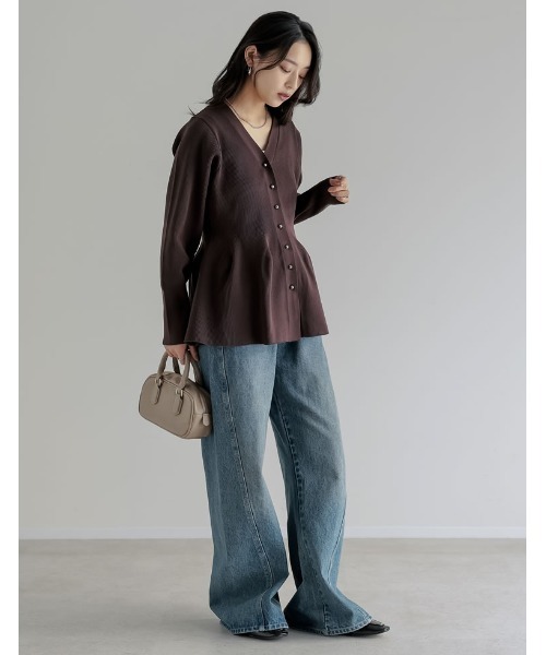 Re:EDIT（リエディ）の「[2026S/S COLLECTION][新色追加]スポンジニットペプラムカーディガン（カーディガン/ボレロ・レディース・ブラック/グレー/ホワイト/ブラウン/レッド・MEDIUM/LARGE）」の20枚目の写真