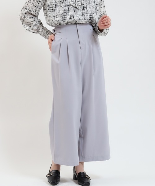 TRUDEA(トルディア)の「ドライタッチタックパンツ(スラックス・レディース・ライトグレー/ベージュ/ネイビー/ブラック・MEDIUM/LARGE)」の9枚目の写真