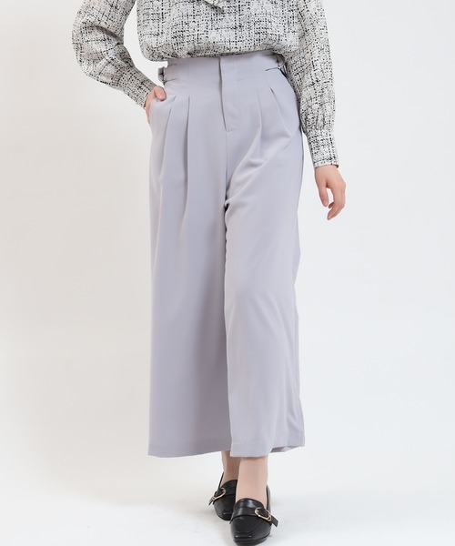 TRUDEA(トルディア)の「ドライタッチタックパンツ(スラックス・レディース・ライトグレー/ベージュ/ネイビー/ブラック・MEDIUM/LARGE)」の10枚目の写真