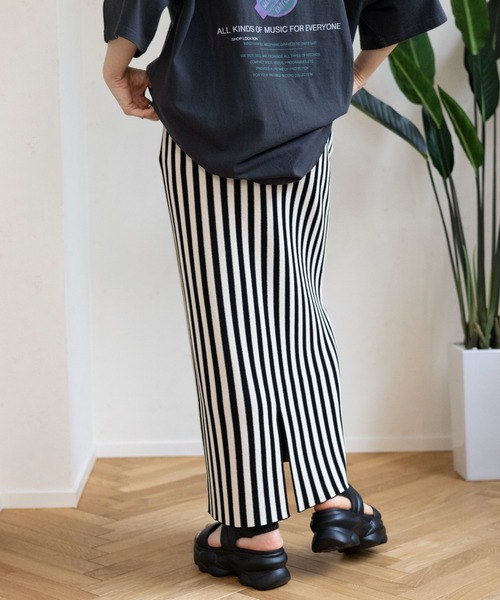 LEPSIM（レプシィム）の「14ゲージアソートニットナロースカート 　987470（スカート・レディース・ブルー/ブラック/ホワイト×ブラック/グリーン系その他/ブラウン系その他/ベージュ・TALL/FREE）」の12枚目の写真