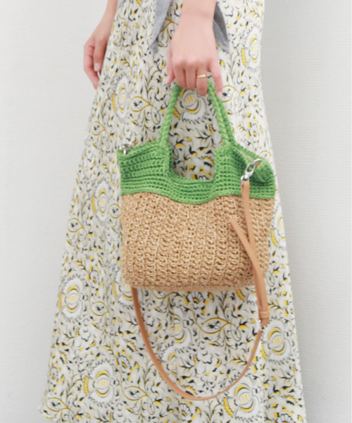 cache cache（カシュ カシュ）の「カシュカシュ cachecache / 切り替え編みクロッシェ2wayミニトート（かごバッグ・レディース・ブルー/ブラック/グリーン/オレンジ/ベージュ・FREE）」の3枚目の写真