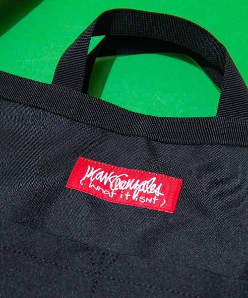(What it isNt)ART BY MARKGONZALES(ワットイットイズント)の「【(What it isNt) ART BY MARK GONZALES/(ワットイットイズント) アートバイ マークゴンザレス】トートショルダー(トートバッグ・メンズ・レッド/ベージュ/ブラック/ダークベージュ・FREE)」の11枚目の写真