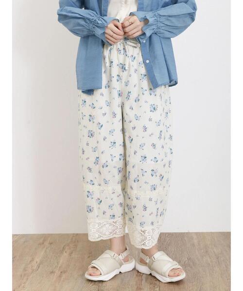 【新品タグ付き】サマンサモスモス＊コットンリネン 花柄 パッチワークパンツ SM2 - サマンサモスモス 綿麻花柄パッチワークパンツ ベージュ
