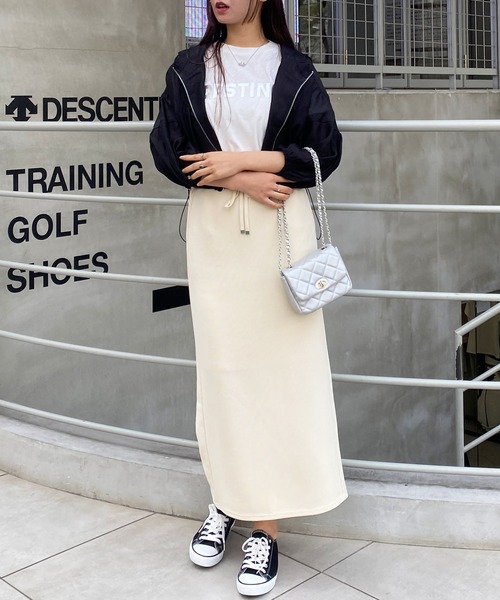 INGNI（イング）の「7分袖クロップドシアーマウンテンパーカー（マウンテンパーカー・レディース・アイボリー/ブラック/サックスブルー・M）」の17枚目の写真