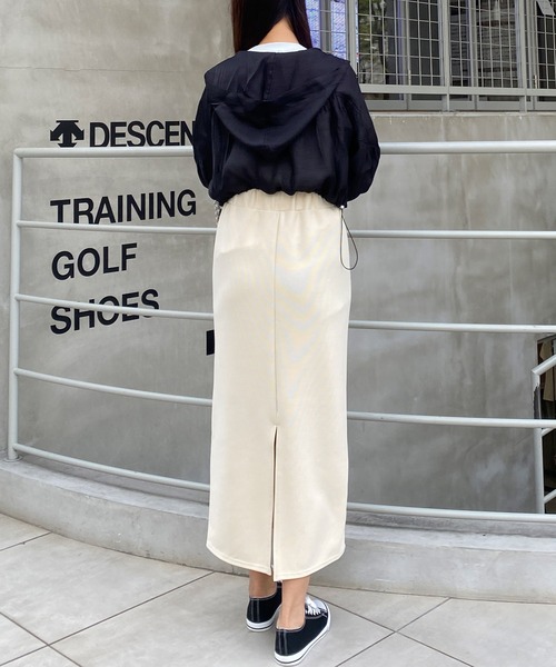 INGNI（イング）の「7分袖クロップドシアーマウンテンパーカー（マウンテンパーカー・レディース・アイボリー/ブラック/サックスブルー・M）」の19枚目の写真