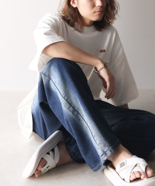 Java(ジャバ)の「《JaVaジャバコラボ》ゆるっと穿きこなす。サイドブリーチワイドデニムパンツ(デニムパンツ・メンズ・ブラック/ブルー/ワンウォッシュ・LARGE/MEDIUM/SMALL/X-LARGE)」の11枚目の写真