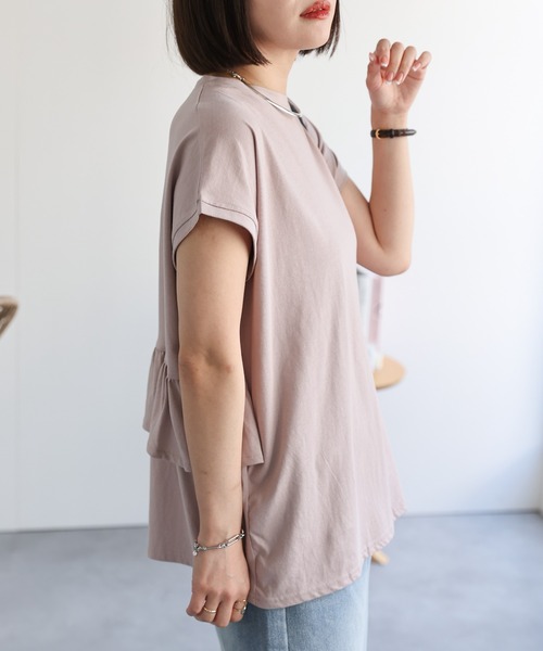 ap retro(アプレトロ)の「バックフリルTシャツ(Tシャツ/カットソー・レディース・オフホワイト/ブラック/ピンク・MEDIUM)」の8枚目の写真