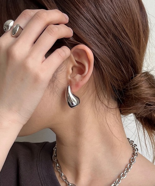 DouDou（ドゥドゥ）の「メタルドロップピアス（ピアス（両耳用）・レディース・ゴールド/シルバー・FREE）」の4枚目の写真