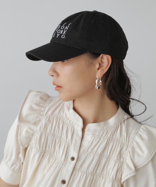 FREE'S MART(フリーズマート)の「◆ロゴ刺繍キャップ(キャップ・レディース・ブラック/ネイビー・フリ-)」の1枚目の写真