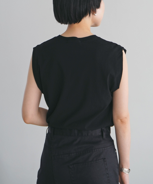 AP STUDIO（エーピーストゥディオ）の「プレーンノースリーブティ（Tシャツ/カットソー・レディース・ホワイト/ブラック・FREE）」の13枚目の写真