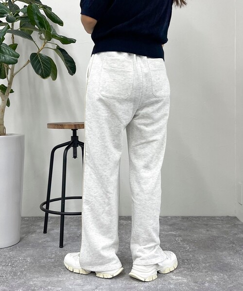 fredy emue（フレディエミュ）の「イージーワイドスウェットパンツ（スウェットパンツ・レディース・グレー/チャコールグレー/ライトグレー・38）」の17枚目の写真