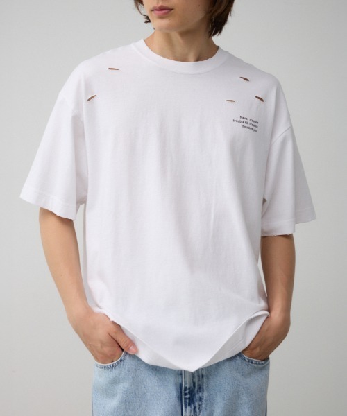 AZUL by moussy（アズールバイマウジー）の「ピグメントダメージTシャツ（Tシャツ/カットソー・メンズ・レッド/ブラック/オフホワイト/ブルー・FREE）」の2枚目の写真